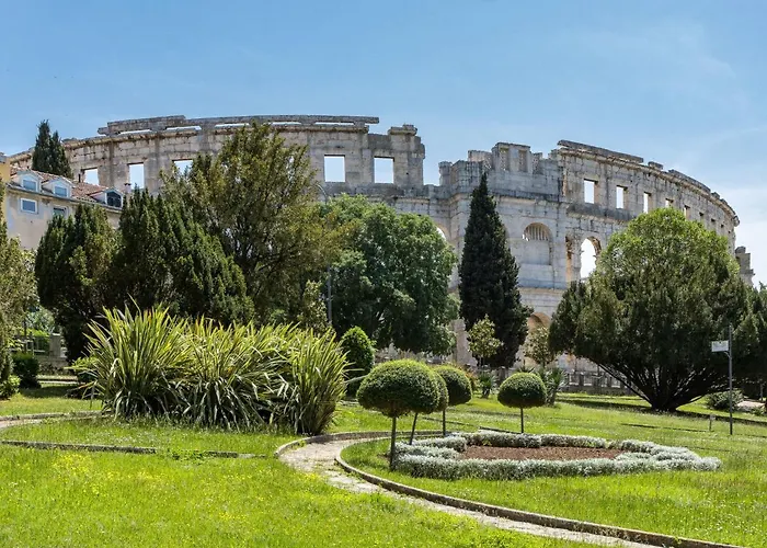 Apartman Ruza 1 By Interhome